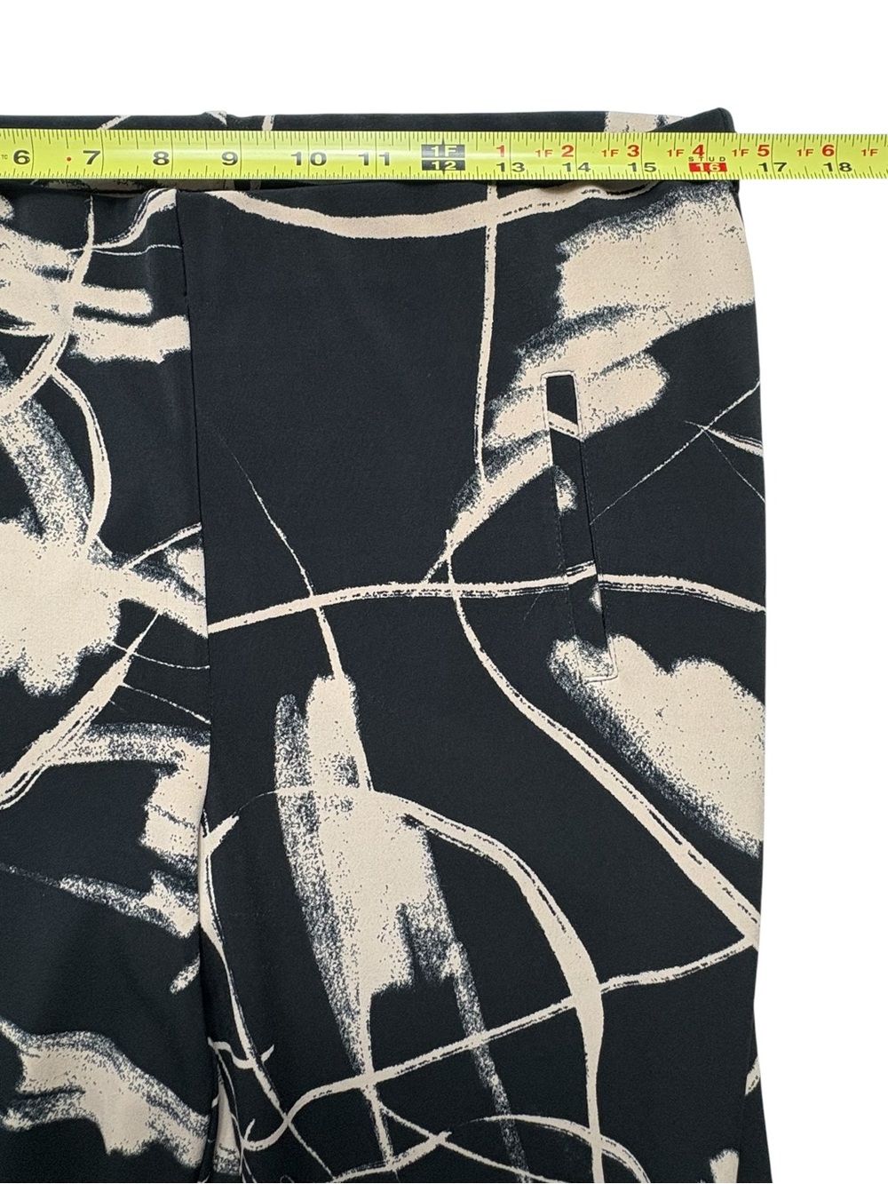 Joseph Ribkoff Abstract Brushstroke Cropped Pants Black Sand 14 Pull On Elastic - Picture 6 of 10